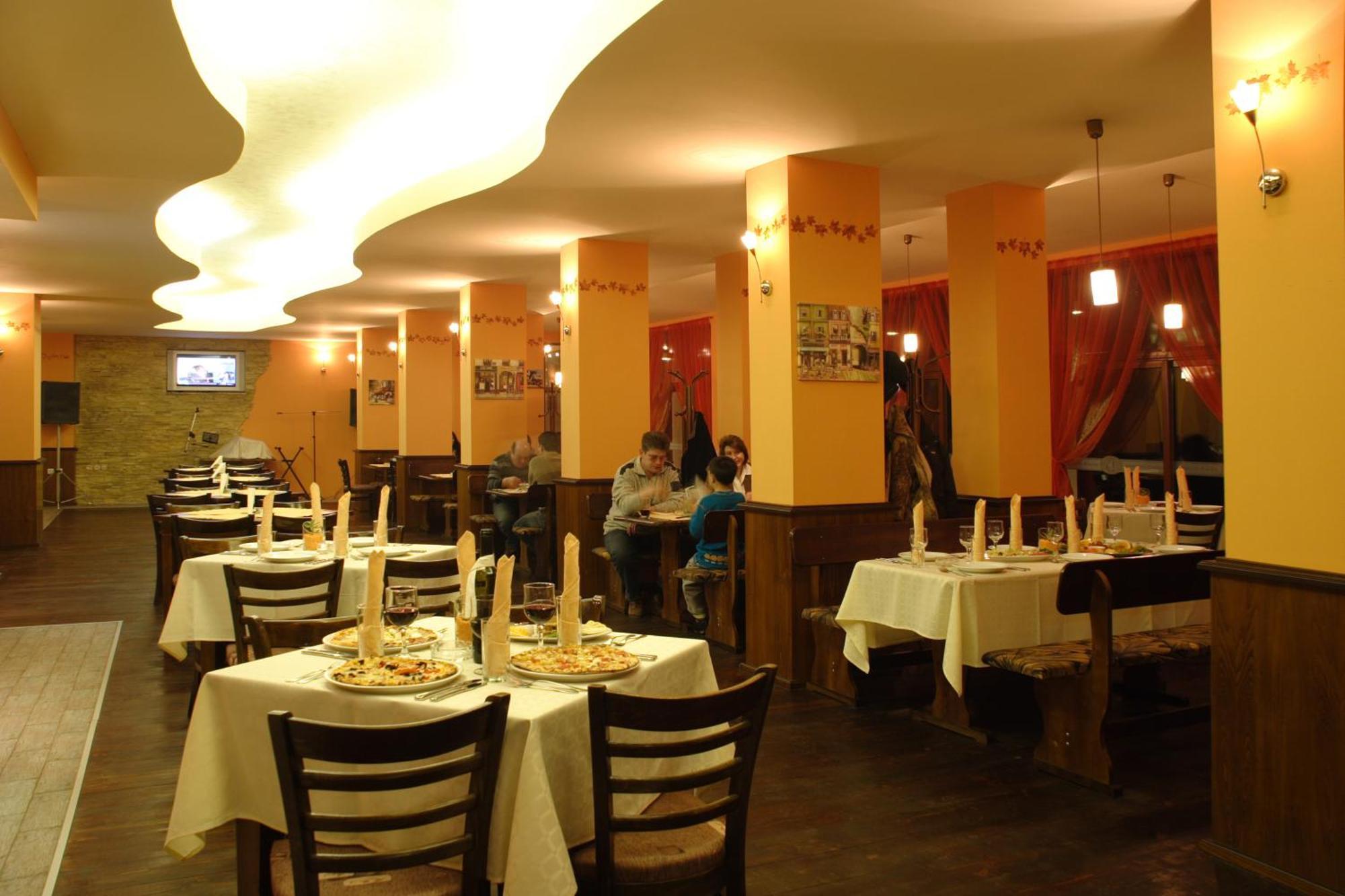 Park Hotel Dryanovo Luaran gambar