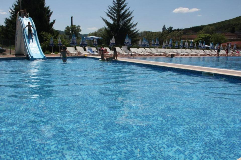 Park Hotel Dryanovo Luaran gambar